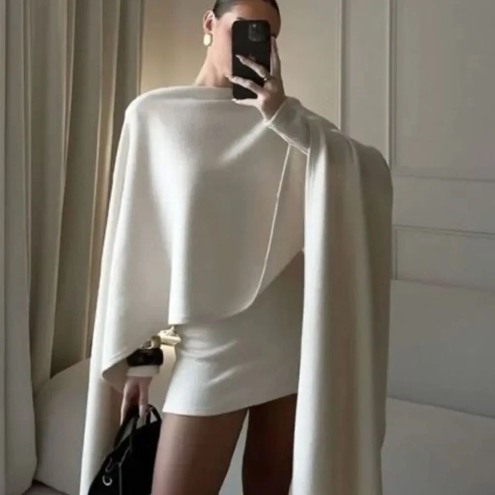 THEORY cream mini skirt